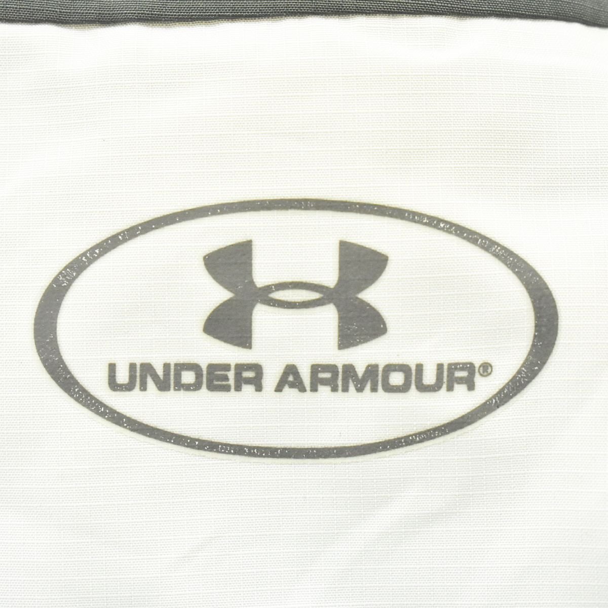 ★スポーツウェアに！ アンダーアーマー UNDER ARMOUR ナイロンジャケット SM ホワイト x グレー メッシュ リップストップ 男性用 メンズ★_画像7