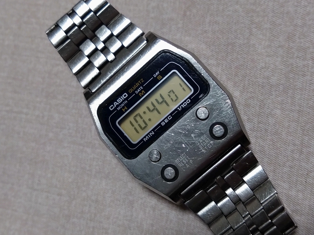 レトロ★CASIO 52QS-14 カシオトロン デジタル腕時計の画像1