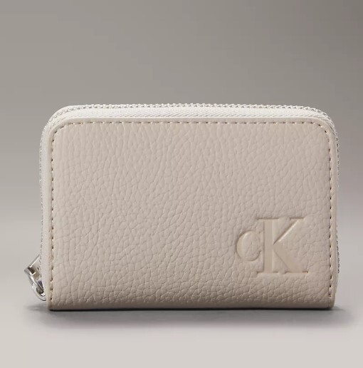 US限定!!　2024新作　直営　Calvin Klein カルバン・クライン All Day Accordion Flap Wristlet 財布　本物をお届けします!!_画像1