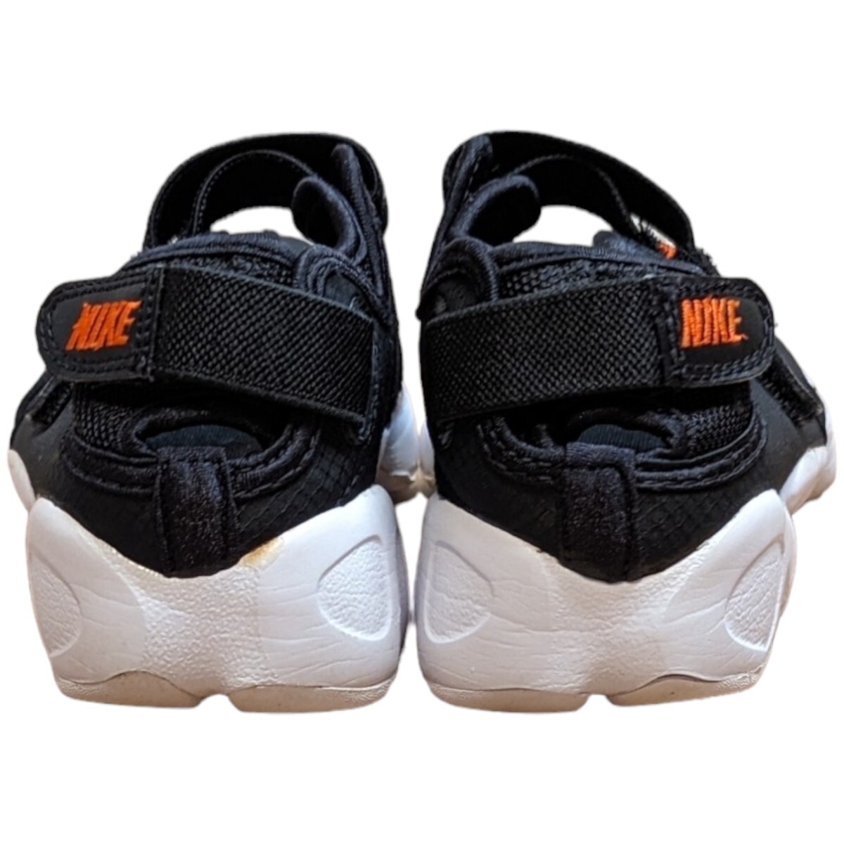 NIKE AIR RIFT ナイキ エアリフト 23cm ブラック オレンジ　レディーススニーカー　NIKEスニーカー　NIKEサンダル　NIKEエアリフト