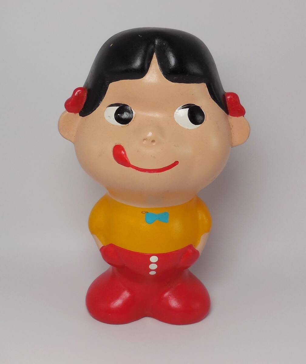 ペコちゃん パチもの 陶器 貯金箱 人形 の画像1