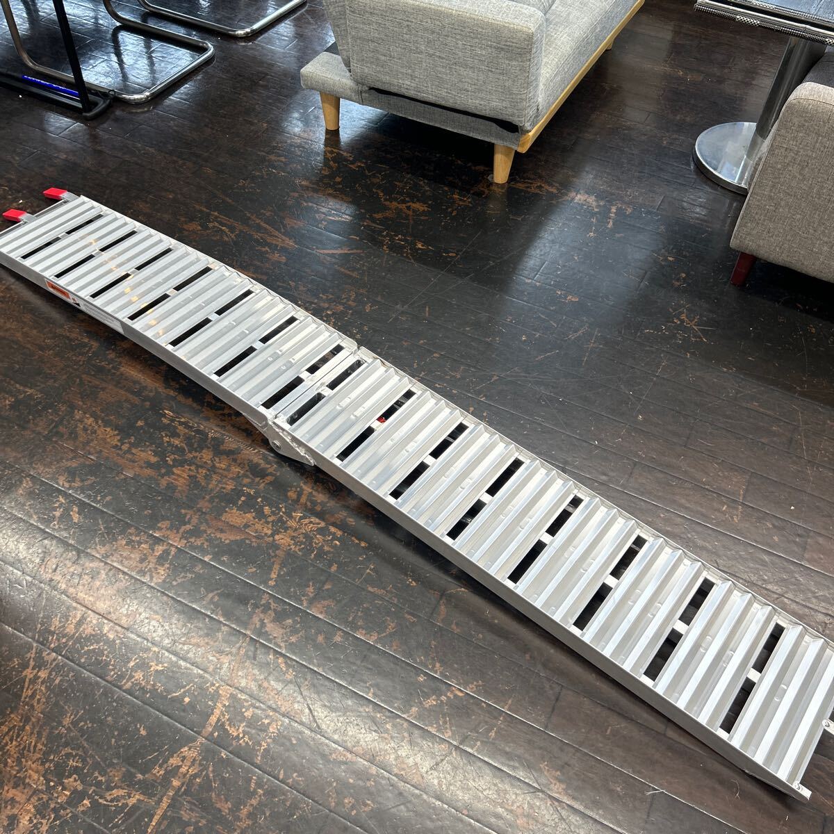 新品未使用品！ アルミブリッジ ALUMINUM LOADING RAMP INSTRUCTIONS 歩み板 ARM-8.5KG 228×28.5 1本の画像2