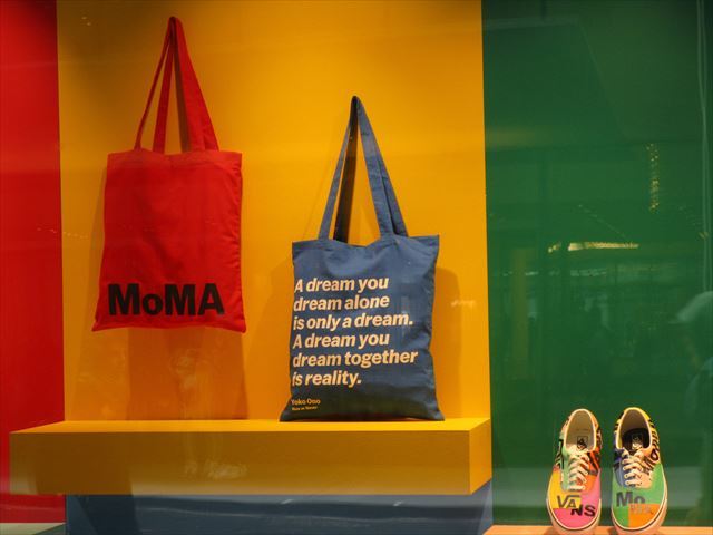  new goods unused *MOMA(moma) vi n cent * fan *go ho message tote bag (If one tr** ) New York modern fine art pavilion blue N8