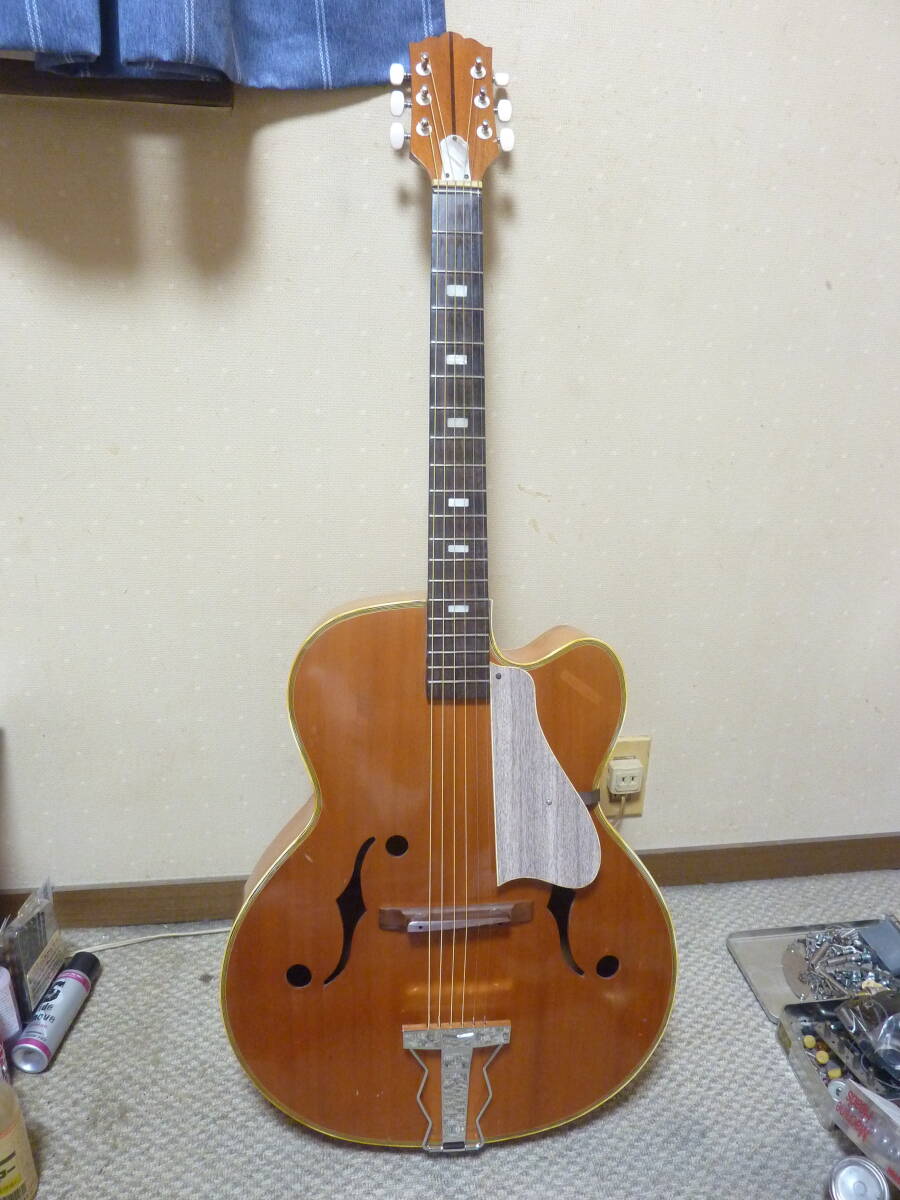 60年代製 カラーチェ製 ジャンボ タイプのピック ギターの画像3