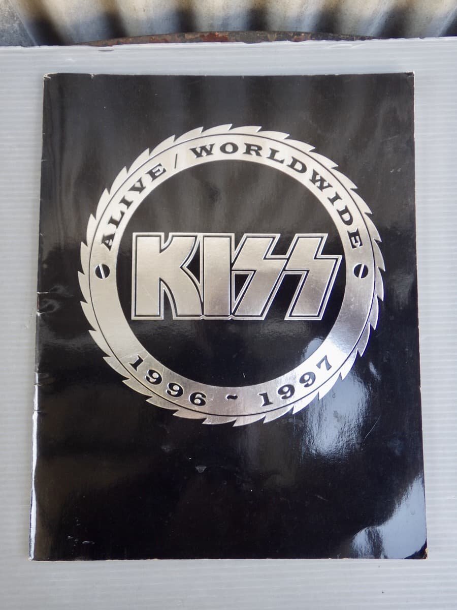 【ツアーパンフ】KISS キッス 日本公演『ALIVE/WORLDWIDE 1996～1997』《チケット半券付き》の画像1