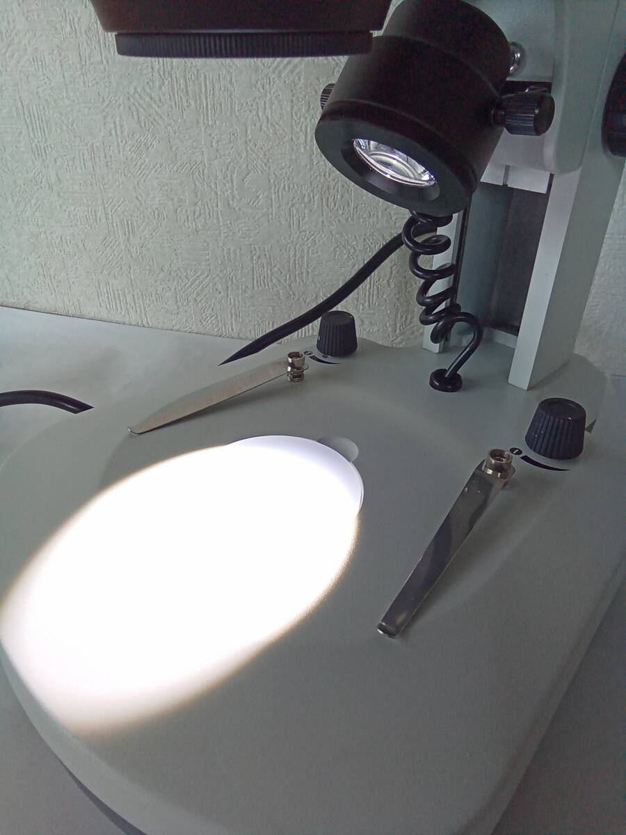 ★未使用・訳あり LED透過/落射照明 ズーム双眼実体顕微鏡 7~45X シンプル操作の画像8