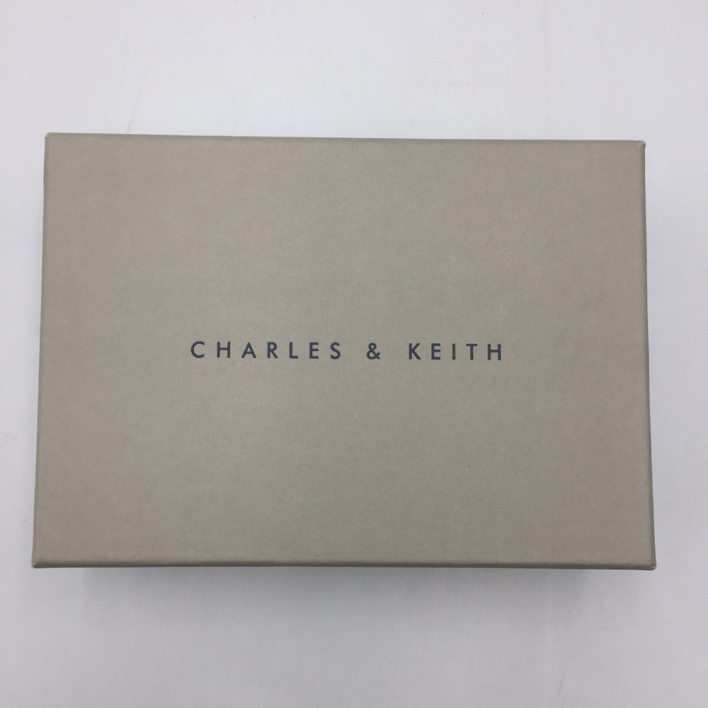 三つ折り財布 CHARLES&amp;amp;amp;KEITH ステッチトリム エンベロープウォレット オリーブ 美品_画像9
