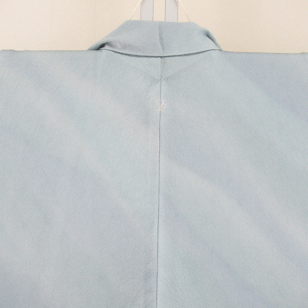 色無地 正絹 ぼかし 水色 袷 広衿 一つ紋 仕立て上がり着物 身丈163cm 美品の画像4