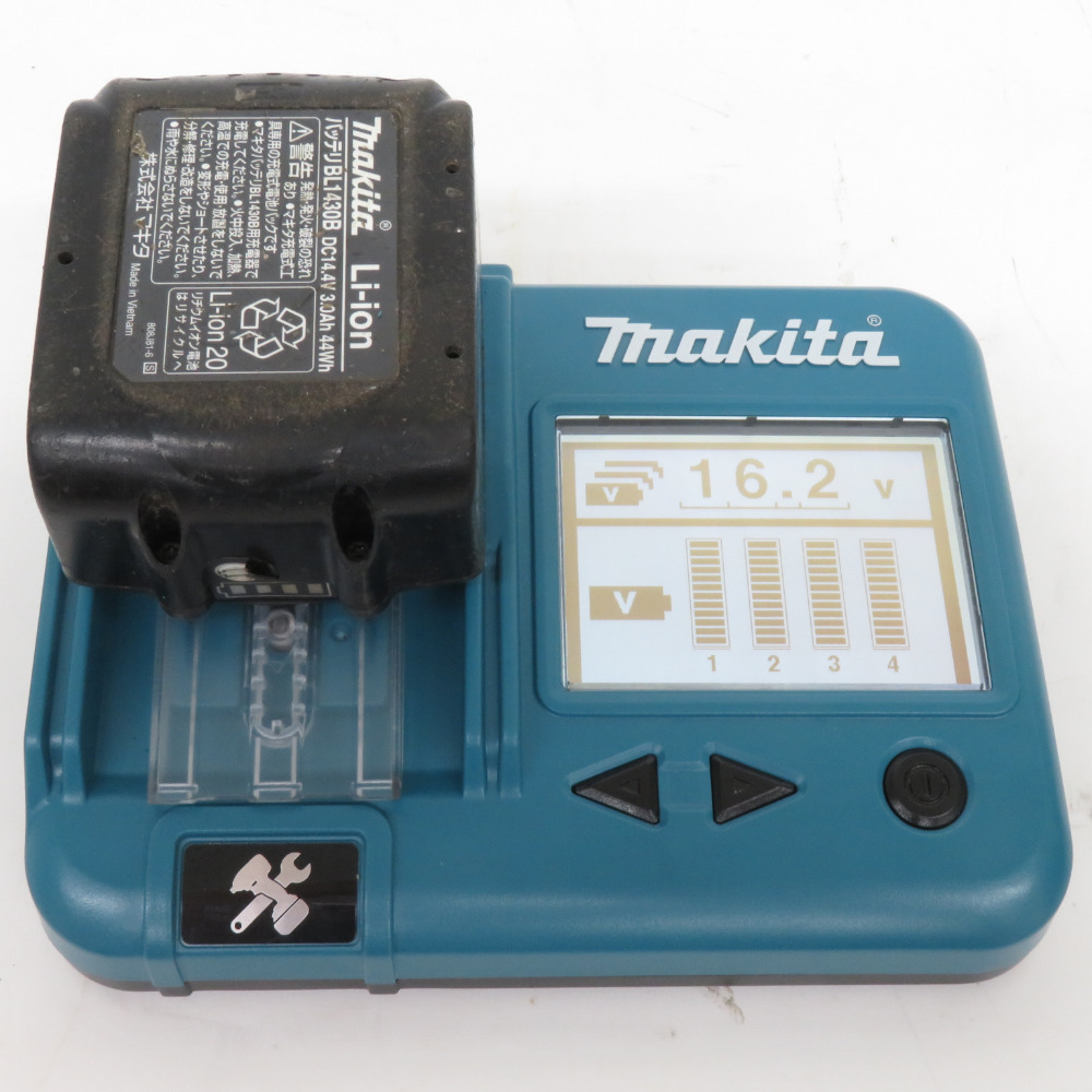 makita マキタ 14.4V 3.0Ah Li-ionバッテリ 残量表示付 充電回数122回 BL1430B A-60698 中古_画像7