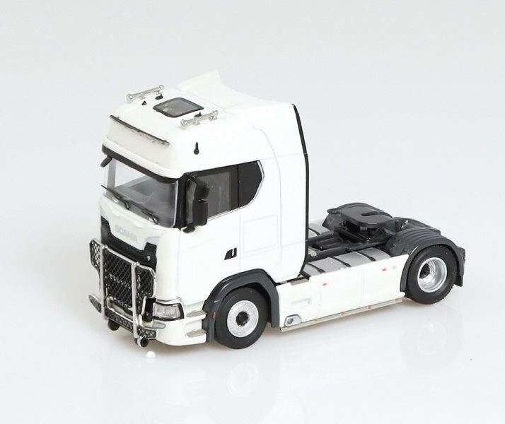 ★Scania S730 V8 4x2 white トラック /NZG 1/64 建設機械模型_画像1