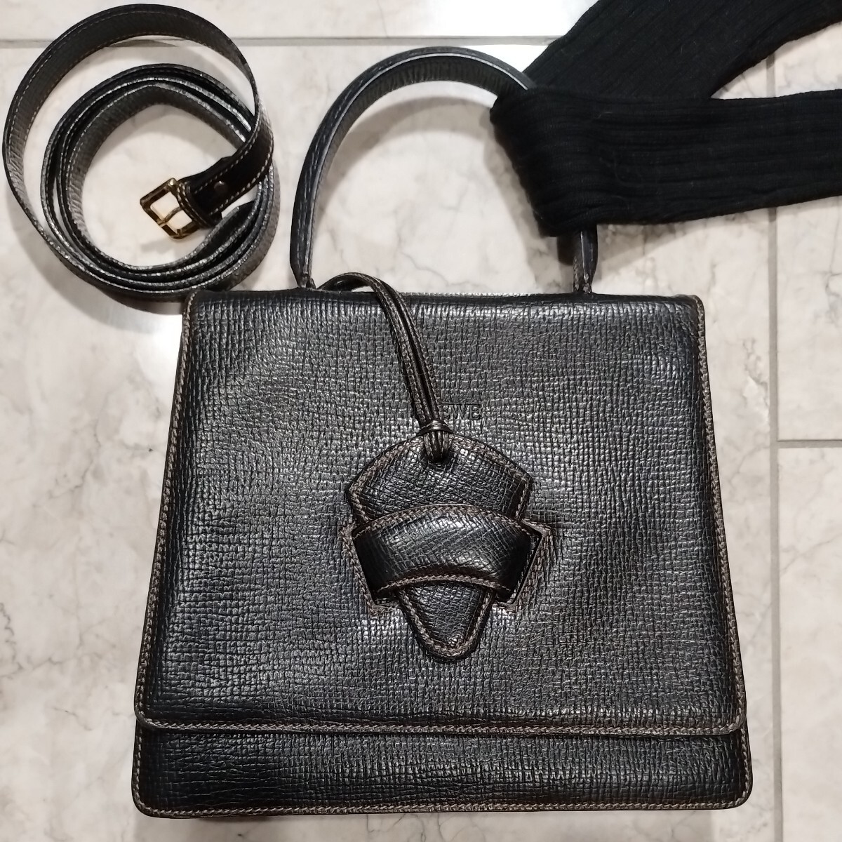  Loewe [LOEWE]{ Barcelona } Vintage 2 WAY серый n машина f кожа ручная сумочка ( сумка на плечо ) тиснение Logo черный 
