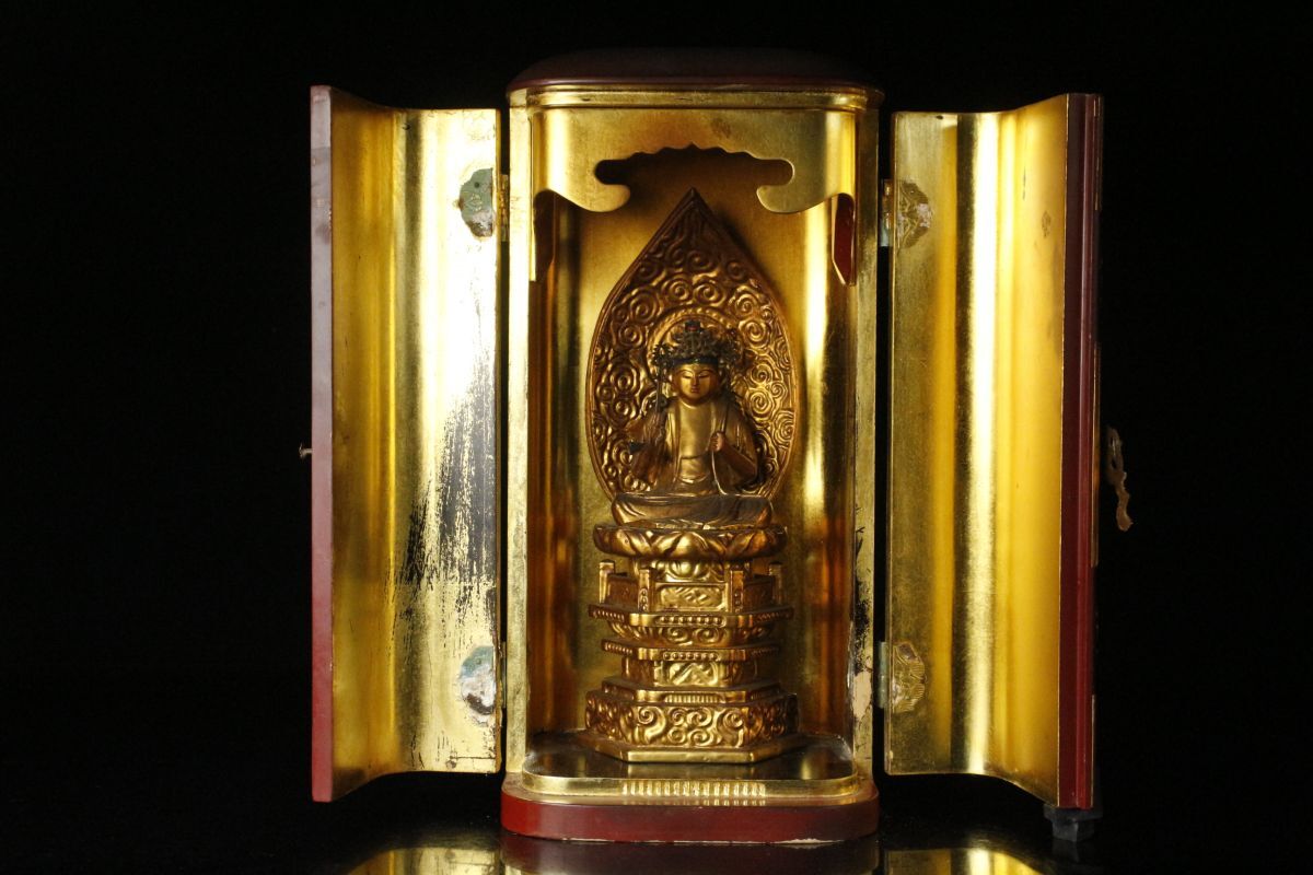 【LIG】仏教美術 木彫金彩色 観音菩薩坐像 27㎝ 仏像 朱塗厨子 寺院収蔵品 [.O]24.3の画像2