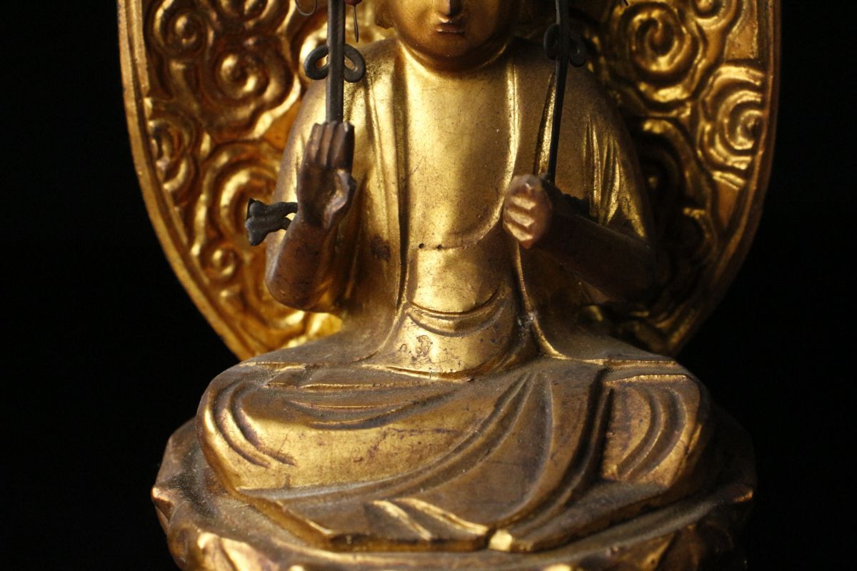 【LIG】仏教美術 木彫金彩色 観音菩薩坐像 27㎝ 仏像 朱塗厨子 寺院収蔵品 [.O]24.3の画像6