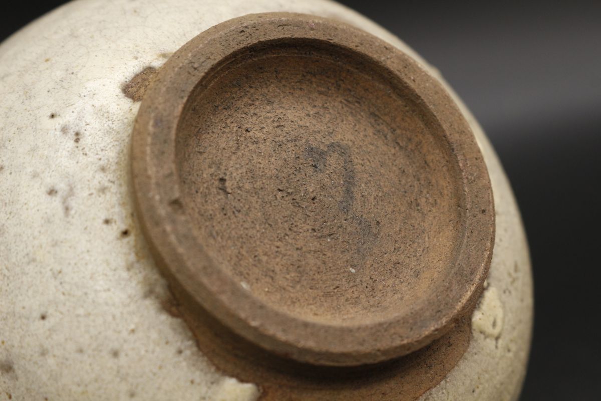 【LIG】古唐津 白釉茶碗 11㎝ 箱付 古美術品 コレクター収蔵品 [.R]24.04の画像8