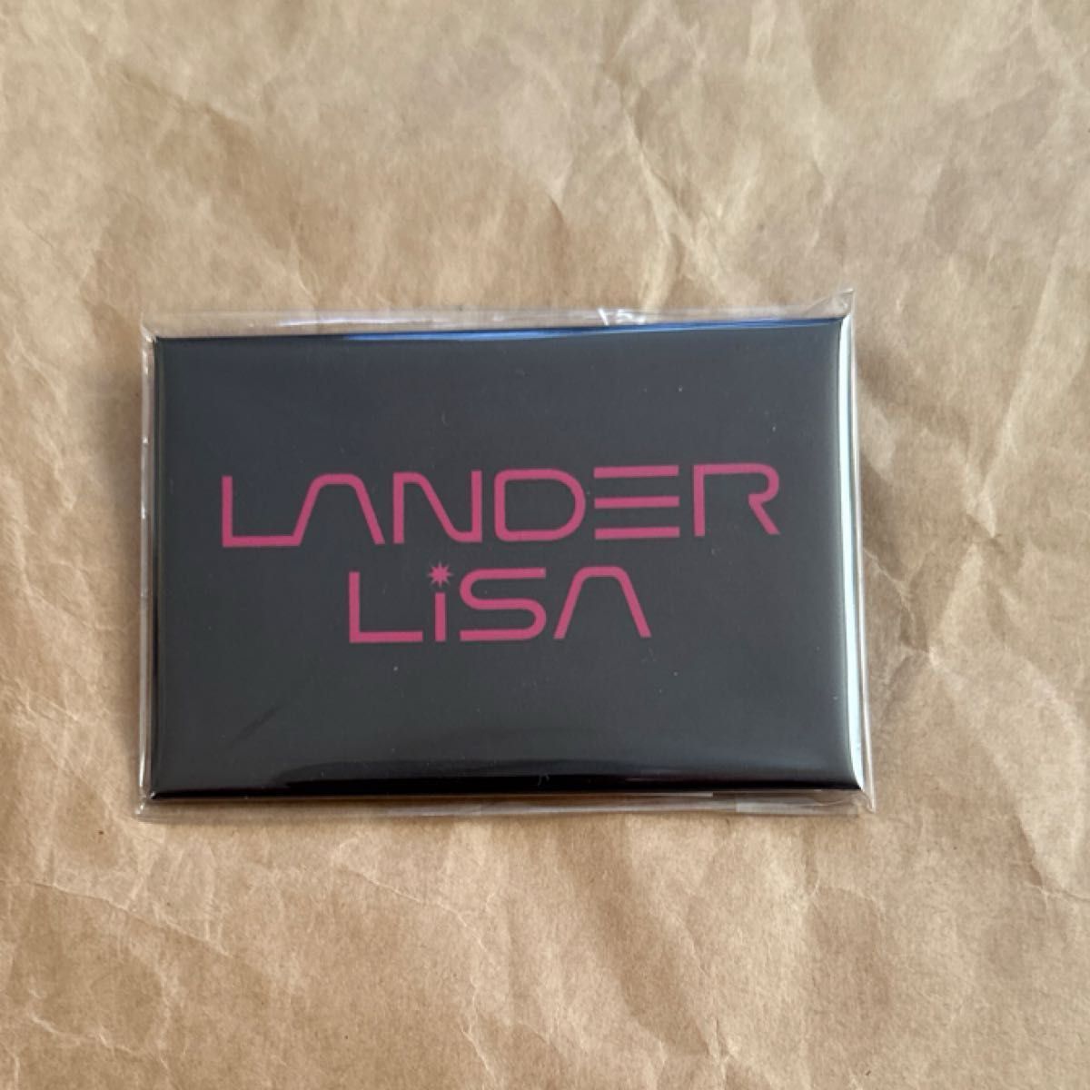 LANDER/LiSA  缶バッジつき　値下げしません