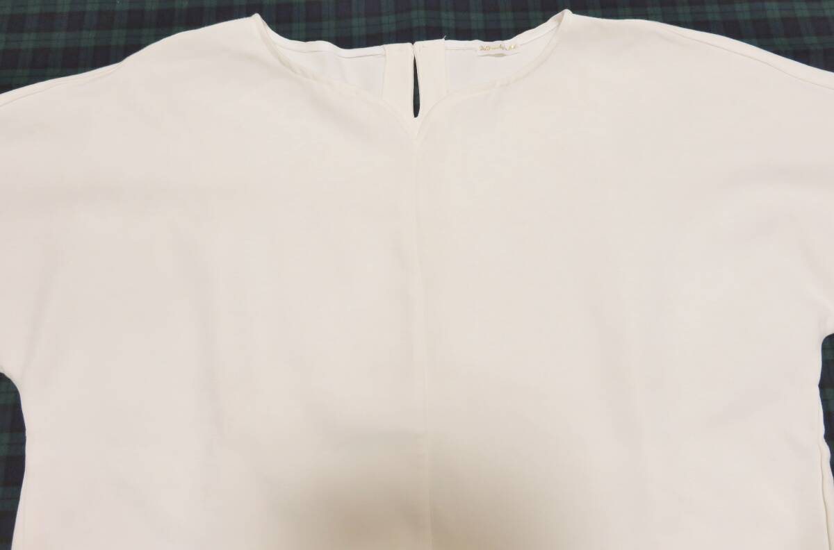  товар в хорошем состоянии   De  ... миллиметр ...  сердце   гриф   рубашка    OFF  белый  6881 M  красивый ... ... ... ...  сделано в Японии  DO FAMILY  De  семья  