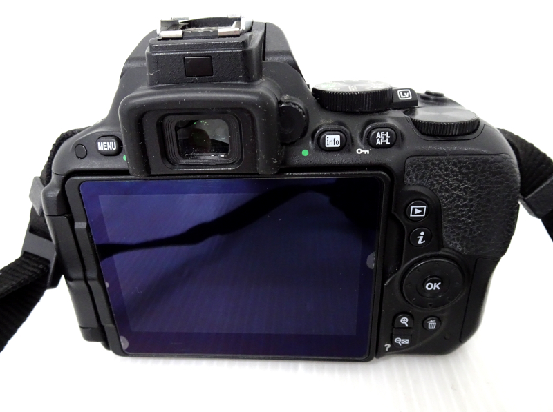 Nikon ニコン D5500 デジタル一眼カメラ DX VR AF-S NIKKOR 18-55mm 1:3.5-5.6GⅡの画像5