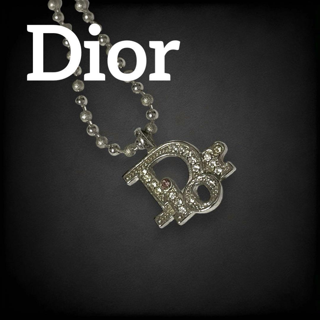 美品】 クリスチャン ディオール ネックレス ロゴ ボール 美品】 クリスチャン ディオール ネックレス ロゴ ボール