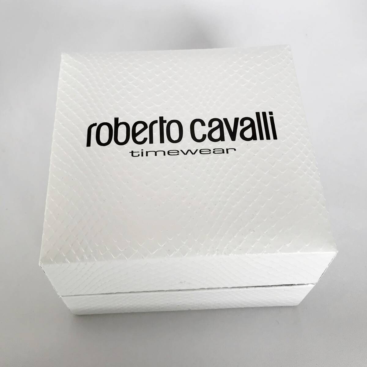 【新品】イタリアブランド ロベルトカヴァリ（Roberto Cavalli） クレオパトラブレスレットウォッチ シルバートーンスネーク クォーツの画像10