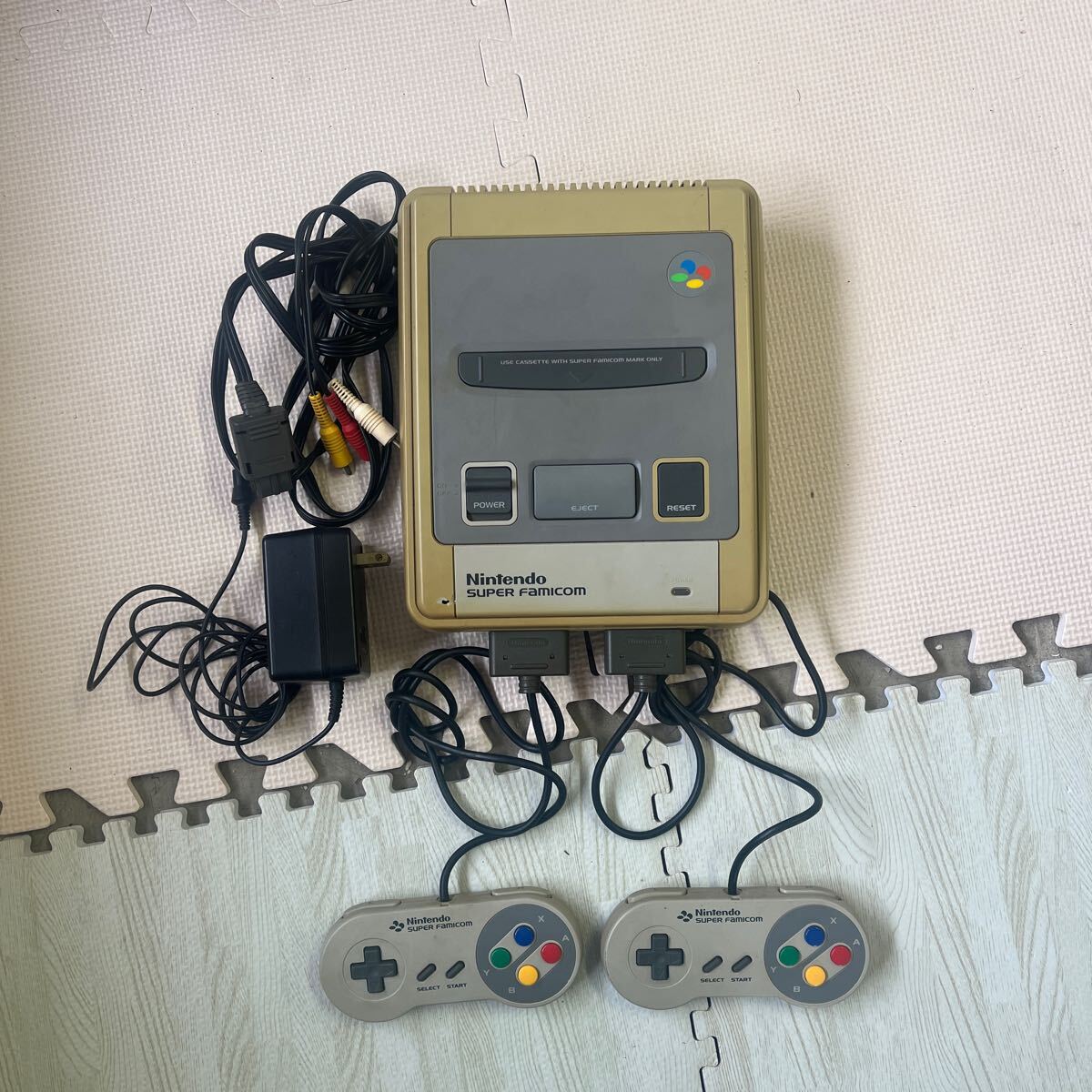 スーパーファミコン コントローラー ゲーム スーファミ カセット ゲーム機 セット テトリス ストリートファイター2 の画像1