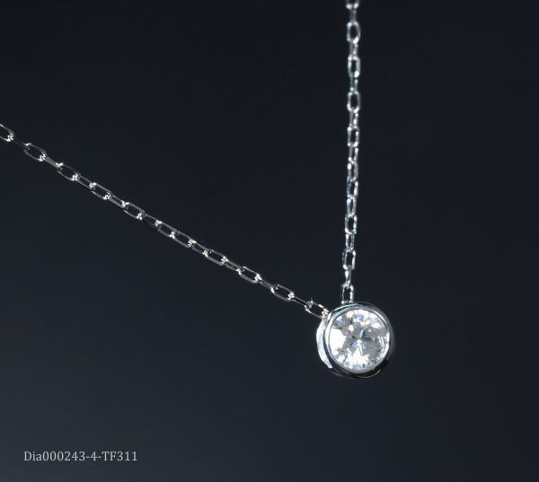 「華」 H&C ダイヤモンド ネックレス 輝き 抜群 PT850 プラチナ製 国内生産 限定 123の画像3