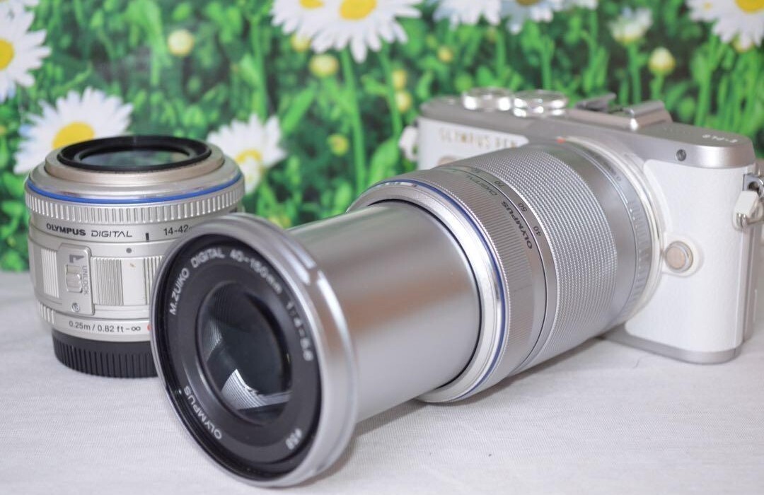 14254円 オリンパス OLYMPUS E-PM2 レッドボディ シグマ 30mm 14254円 オリンパス OLYMPUS E-PM2 レッドボディ シグマ 30mm
