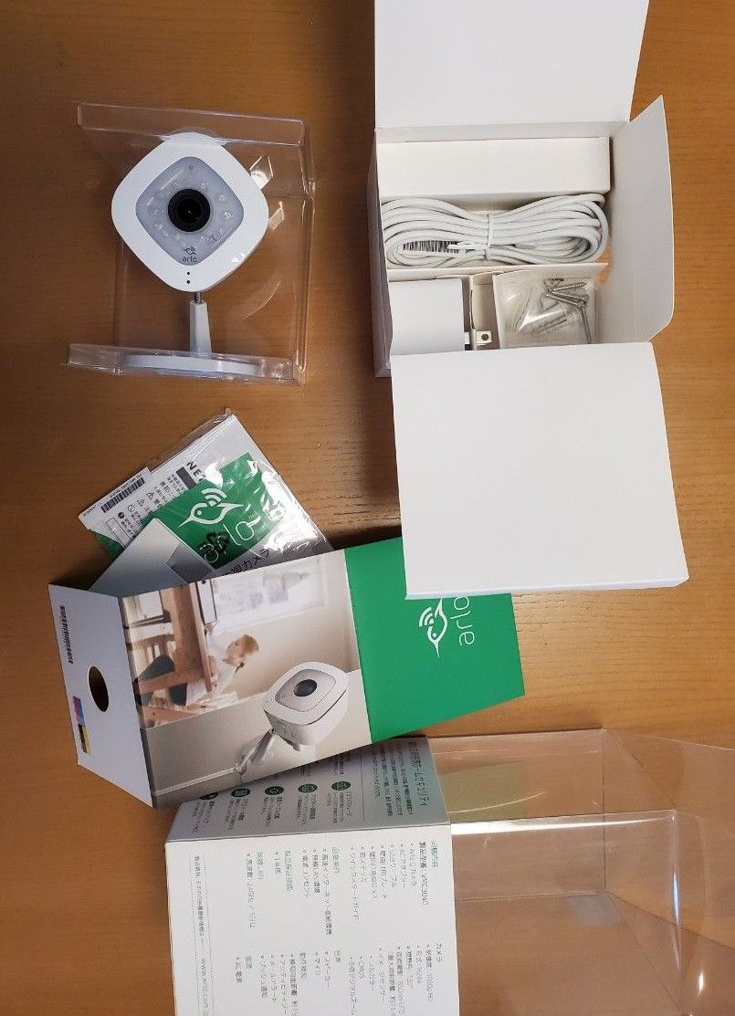 Arlo Q 見守りカメラ クラウドに無料で7日間保存