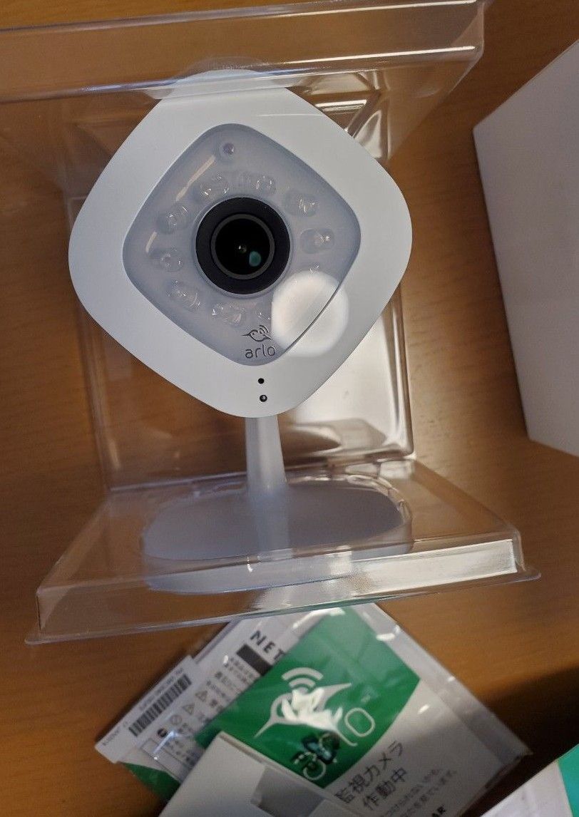 Arlo Q 見守りカメラ クラウドに無料で7日間保存