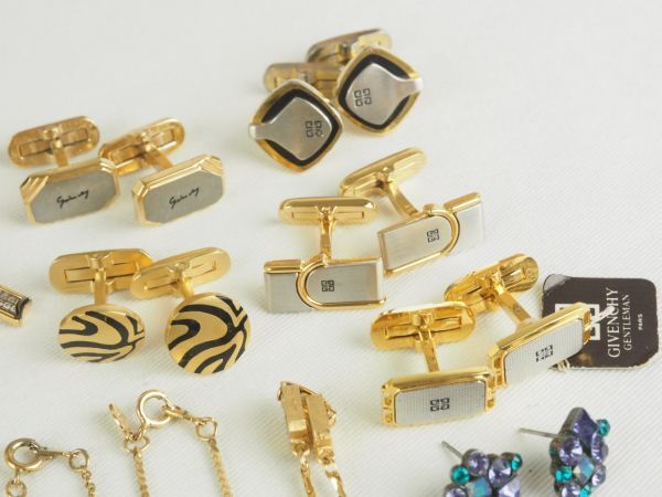 GIVENCHY ジバンシー ネックレス ブレス イヤリング カフス タイピン 等 豪華まとめて 07 ブランド アクセサリーの画像9