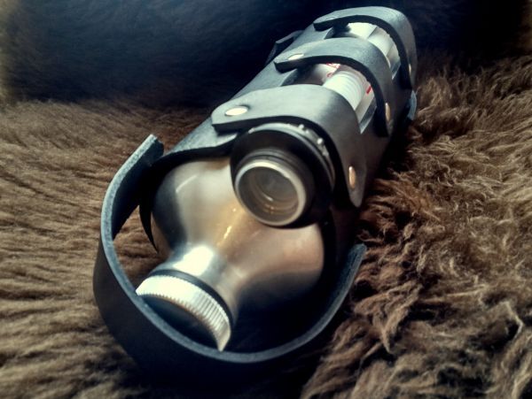 メルテックFK-06(1L携行缶)＆レザーホルダーセット：3.3mm厚姫路産ブラックシュリンクヌメ革の画像6