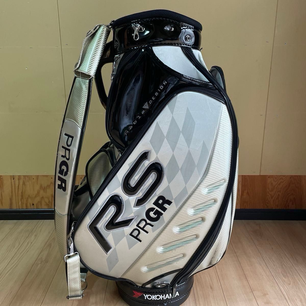 値下げ PRGR RSキャディバック迫力のある9 5超 ツアープロモデル 値下げ PRGR RSキャディバック迫力のある9 5超 ツアープロモデル