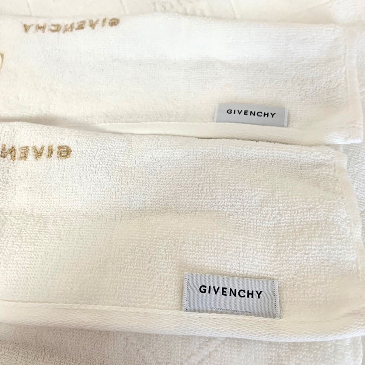 未使用 GIVENCHY ジバンシー フェイスタオル ウォッシュタオル 2 未使用 GIVENCHY ジバンシー フェイスタオル ウォッシュタオル 2