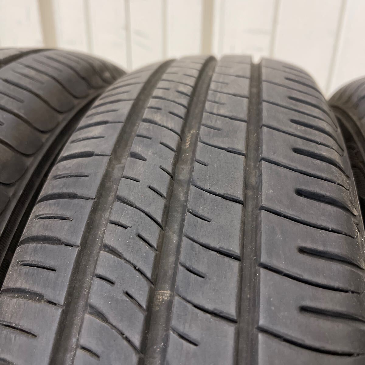 中古夏タイヤ4本セット 165/70R14 ダンロップ エナセーブ EC204 2020年製 1円スタートの画像3