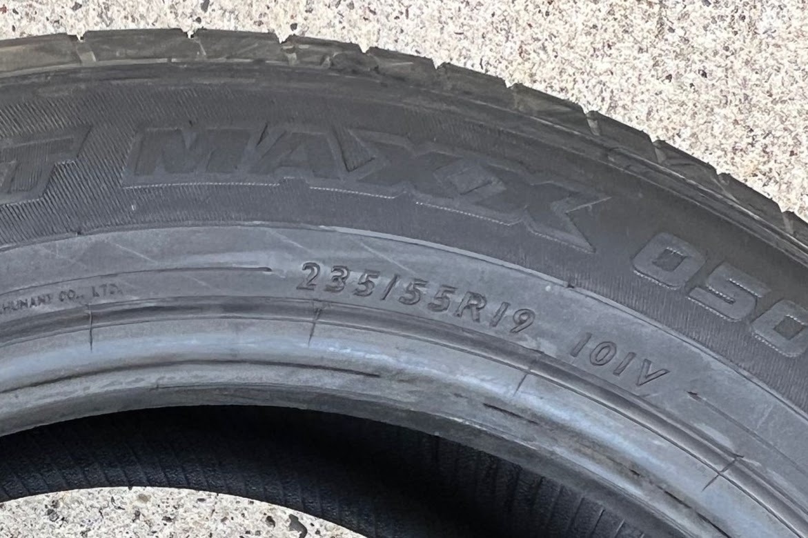 送料無料 新品 1本 (001492) 2022年製造　DUNLOP　SP SPORT MAXX 050　235/55R19 101V　　夏タイヤ_画像3