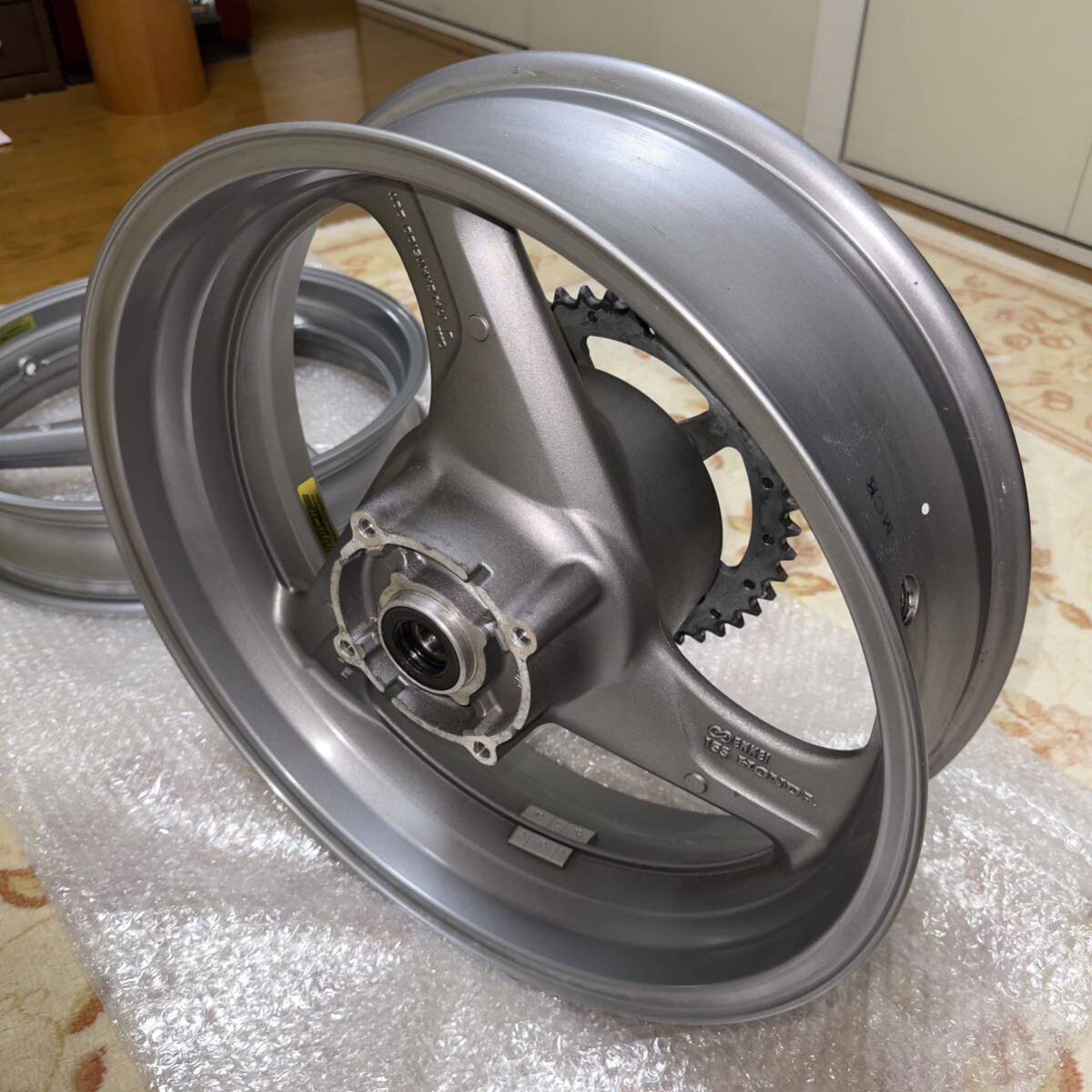 ホンダ CB400SF NC39 NC42 ホイール 前後 セット スプロケット ホンダ CB400SF NC39 NC42 ホイール 前後 セット スプロケット