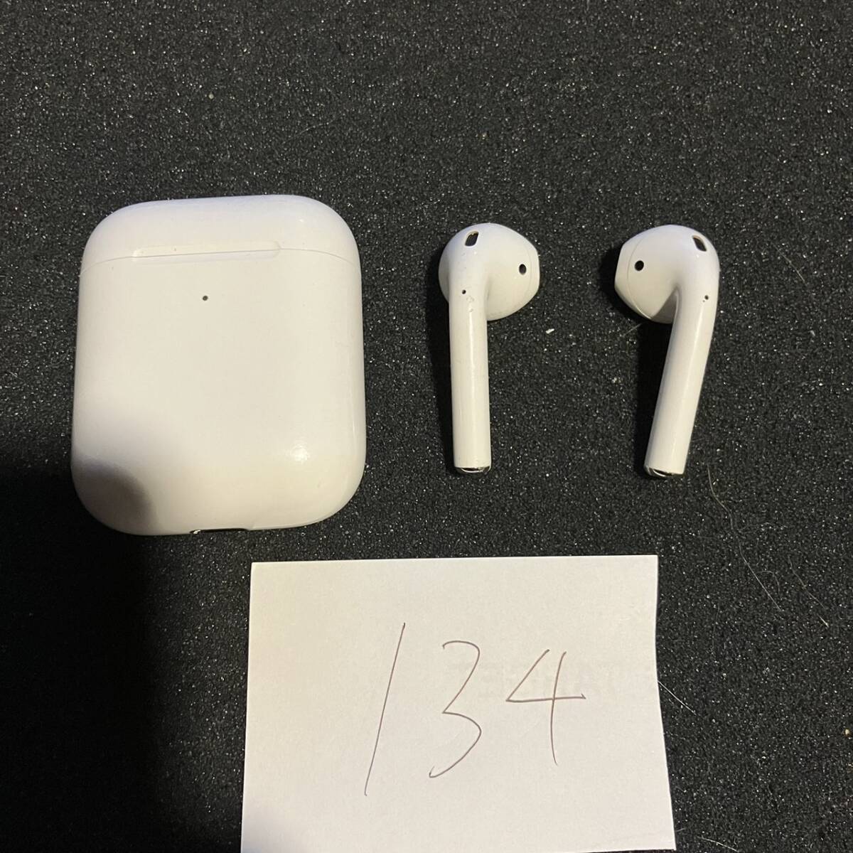 送料無料 最安 動作確認済み Apple AirPods A1938 A2031 A2032 第2世代 アップル ワイヤレスイヤホン 管理134