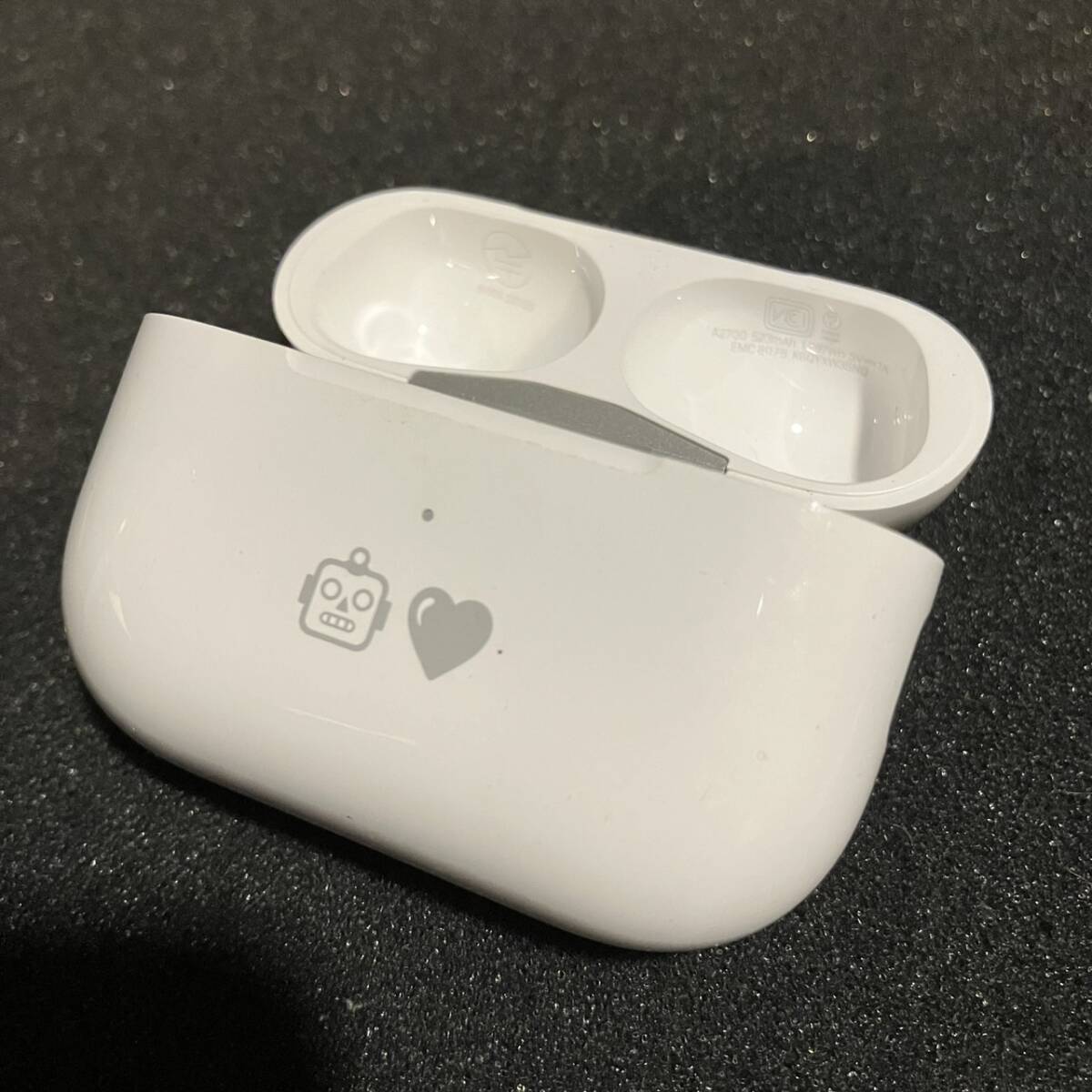 正規品 最安 送料無料 Apple AirPods Pro 第2世代 充電ケース A2700 ケース のみ 管理216