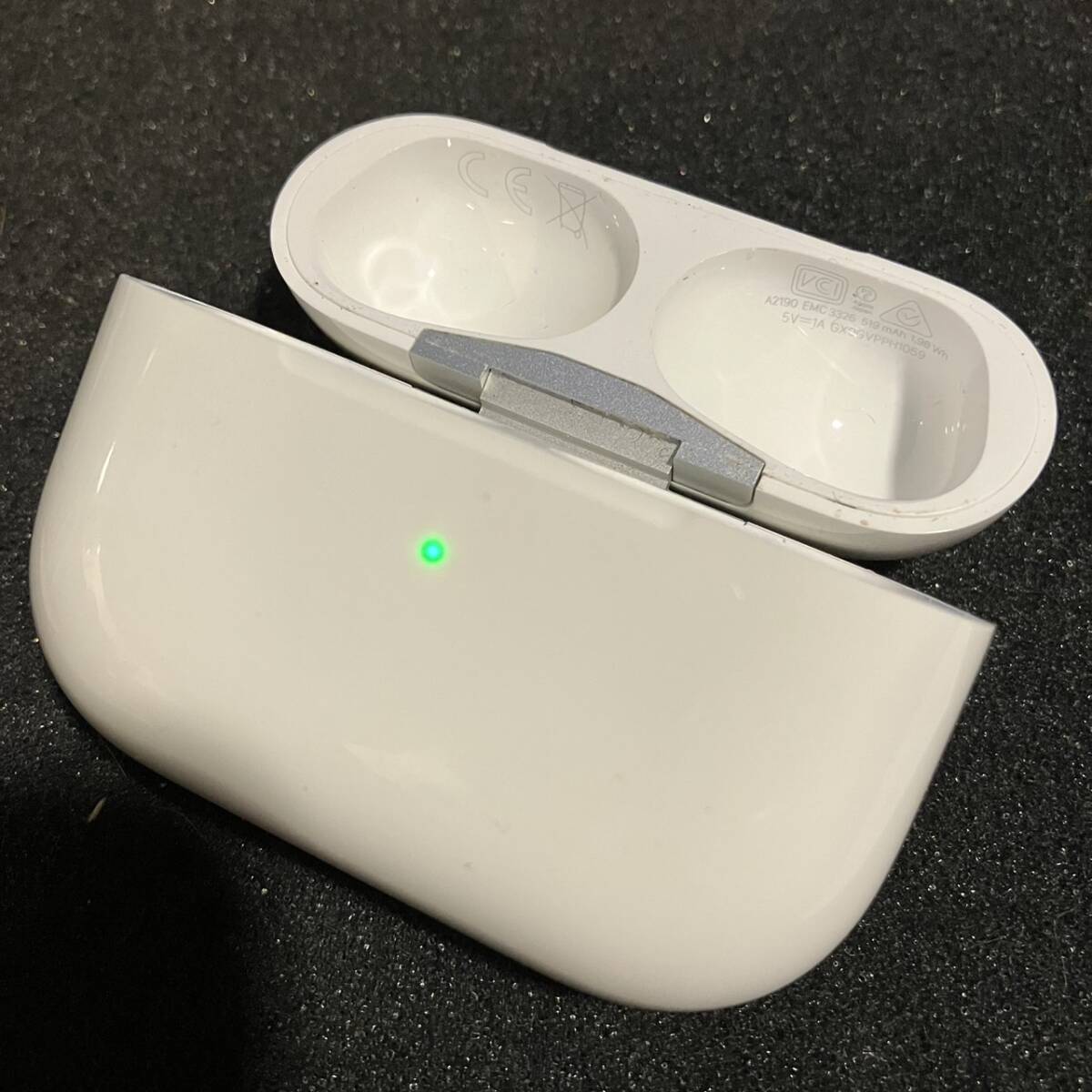 正規品 最安 美品 送料無料 動作確認済み Apple 純正 Air Pods Pro A2083 A2084 A2190 アップル エアーポッズ プロ 本体 MWP22J/A 管理212