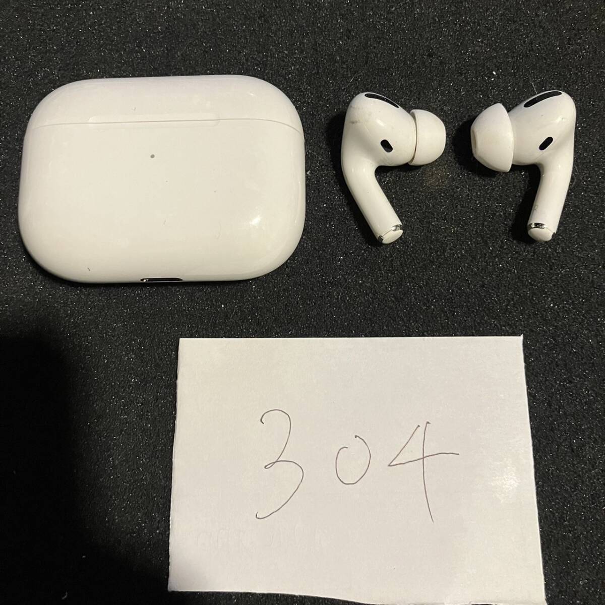 正規品 最安 美品 送料無料 動作確認済み Apple 純正 Air Pods Pro A2083 A2084 A2190 アップル エアーポッズ プロ 本体 MWP22J/A 管理304_画像1