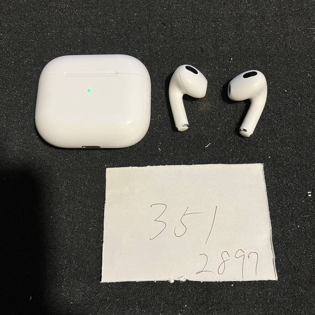 正規品 最安 美品 送料無料 動作確認済み Apple 純正 Air Pods 第3世代 MPNY3J/A A2564 A2565 A2897 アップル エアポッズ 本体 管理351_画像1