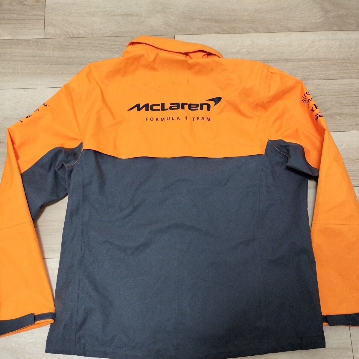 Yahoo!オークション - 2023年 マクラーレンF1 チーム支給品 防水 Yahoo!オークション - 2023年 マクラーレンF1 チーム支給品 防水