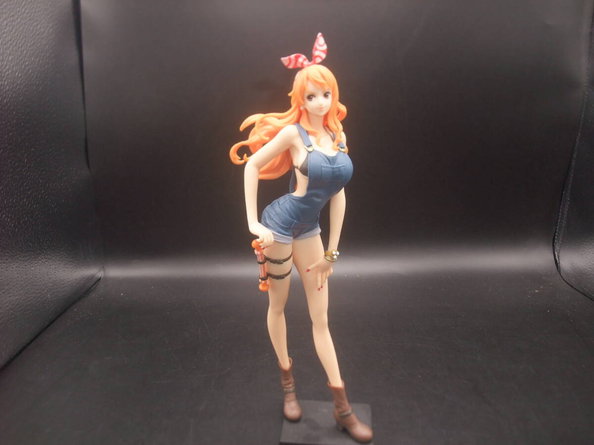 ONE PIECE STAMPEDE GLITTER & GLAMOURS NAMI 劇場版 ワンピース スタンピード ナミの画像1