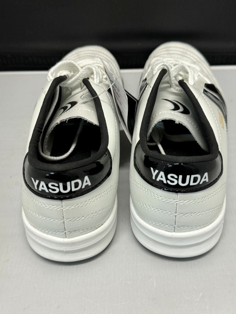 ●未使用品・水濡れ・荷崩れ・ヤスダ・YASUDA・Ligaresta TF・YSD-F20.003・サイズ25.5・トテーニングシューズ・フットサル・シの画像3