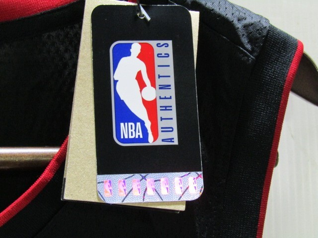 【未使用・荷崩れ品】○NIKE バスケットボールウェア DN2011-010 XL ユニフォーム NBA マイアミ・ヒート Jimmy Butler  O.04.24.Lの画像3