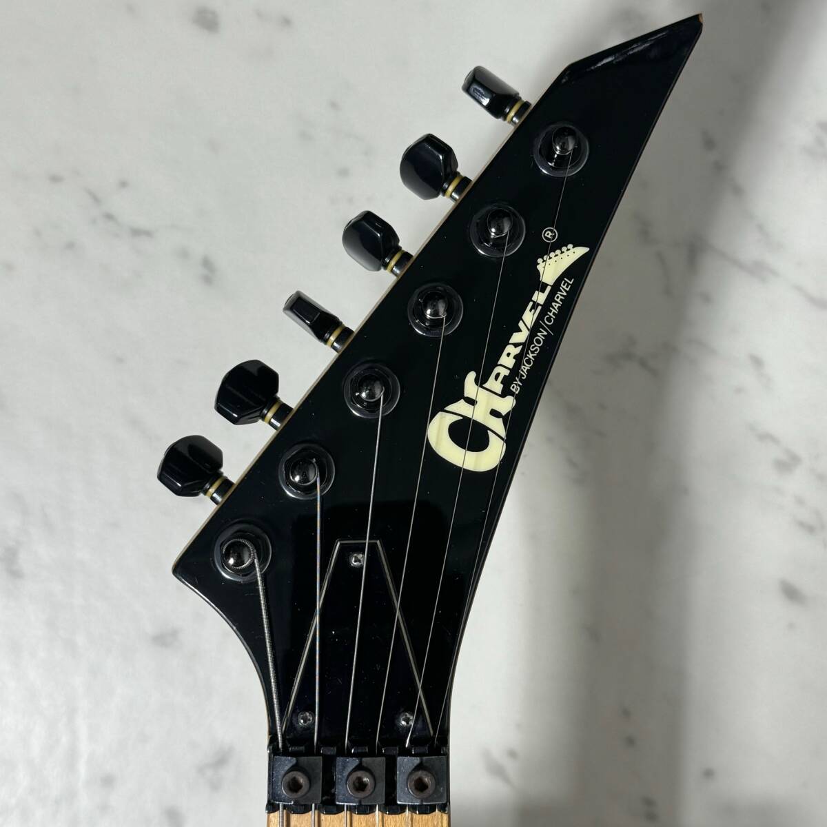 希少 CHARVEL BY JACKSON Dinky Floyd Rose 搭載 シャーベル by ジャクソン アーム ソフトケース付_画像3