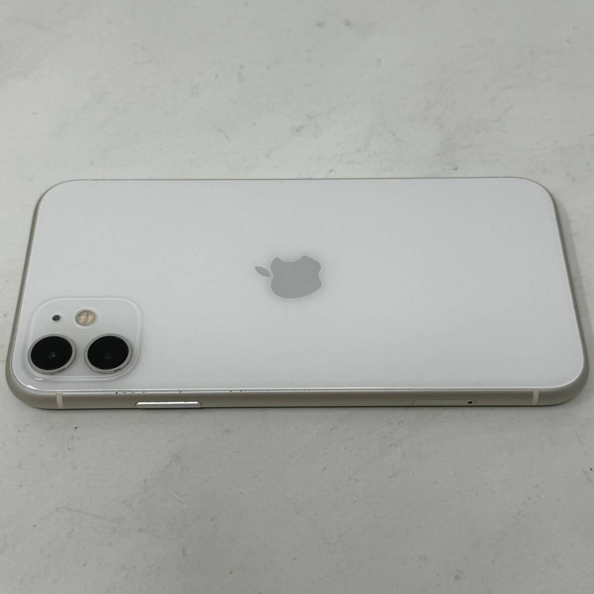SIMフリー iPhone 11 64GB MWLU2J/A ホワイト 判定○ SIMロック解除済 Apple アップルの画像7