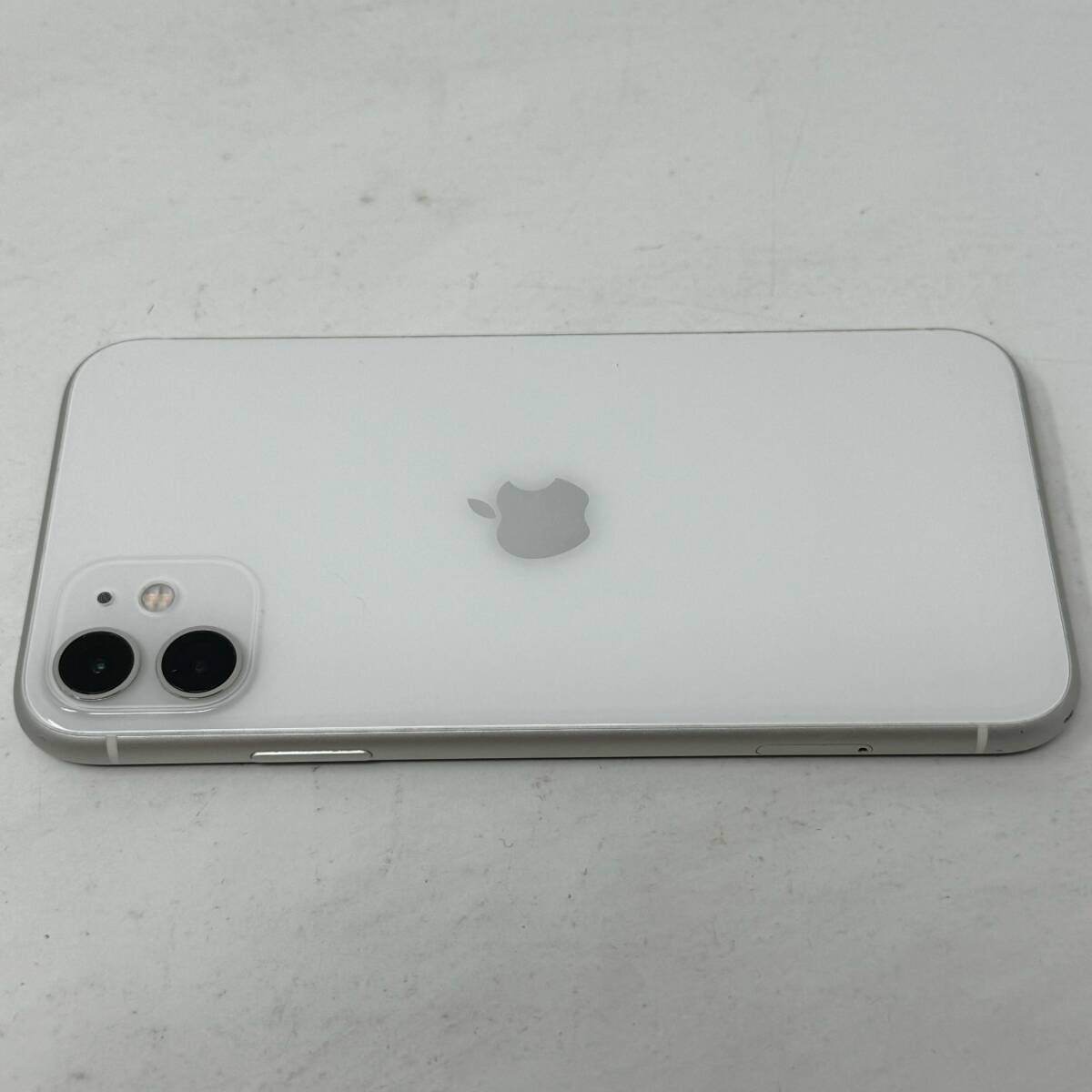 SIMフリー iPhone 11 128GB MWM22J/A ホワイト 判定○ SIMロック解除済 Apple アップルの画像7