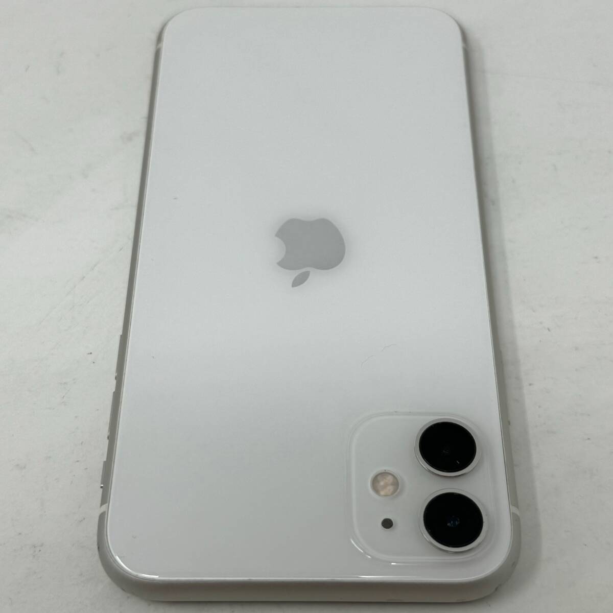 SIMフリー iPhone 11 128GB MWM22J/A ホワイト 判定○ SIMロック解除済 Apple アップルの画像8