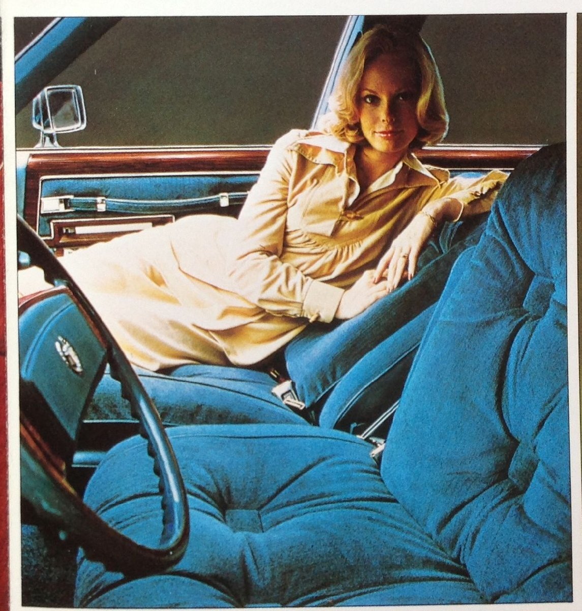 ★[A61223・1977年 キャデラック・ブロアム エレガンス 専用日本語カタログ ] Cadillac Brougham Elegance 。★_画像1