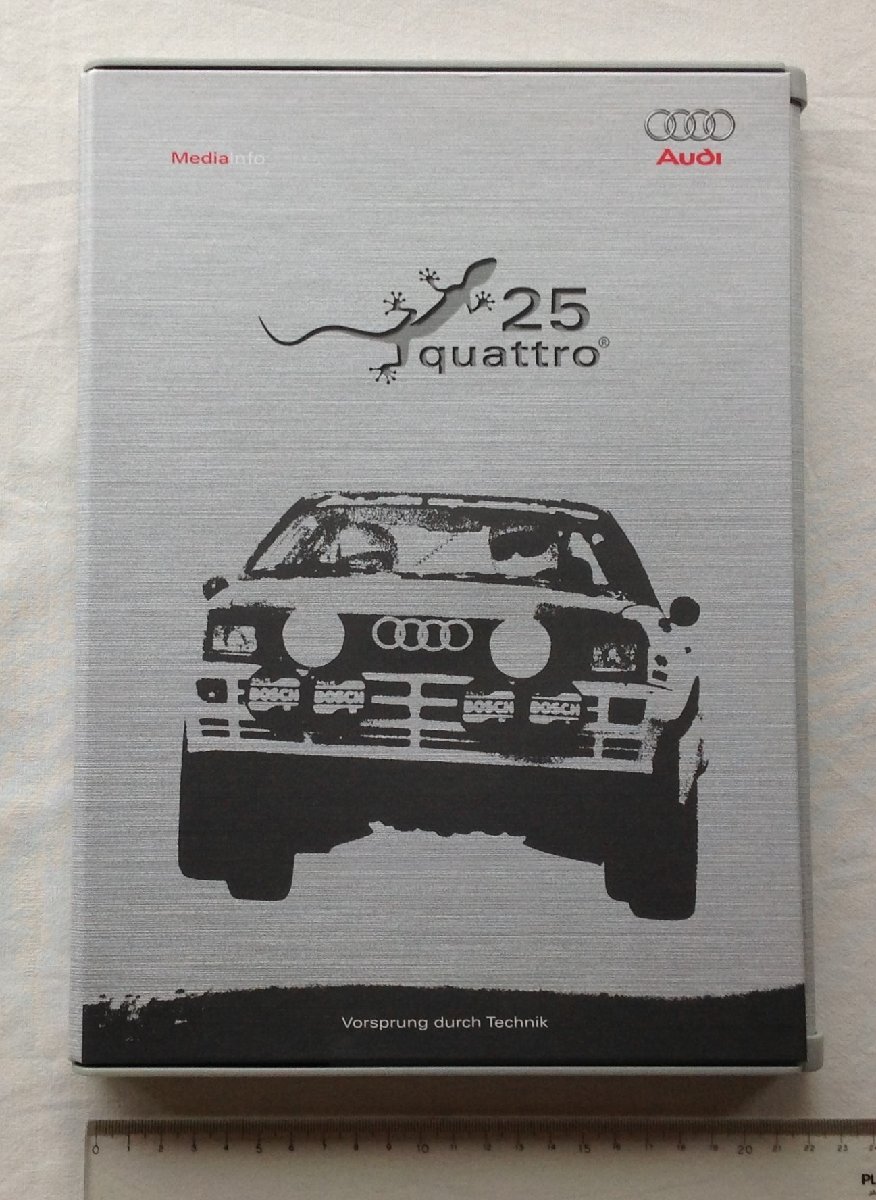 ★[A53058・アウディ クワトロ25年の歴史 ] 25 years of quattro. 2005年6月 Audi Press Information. ディスク付き。★_画像1